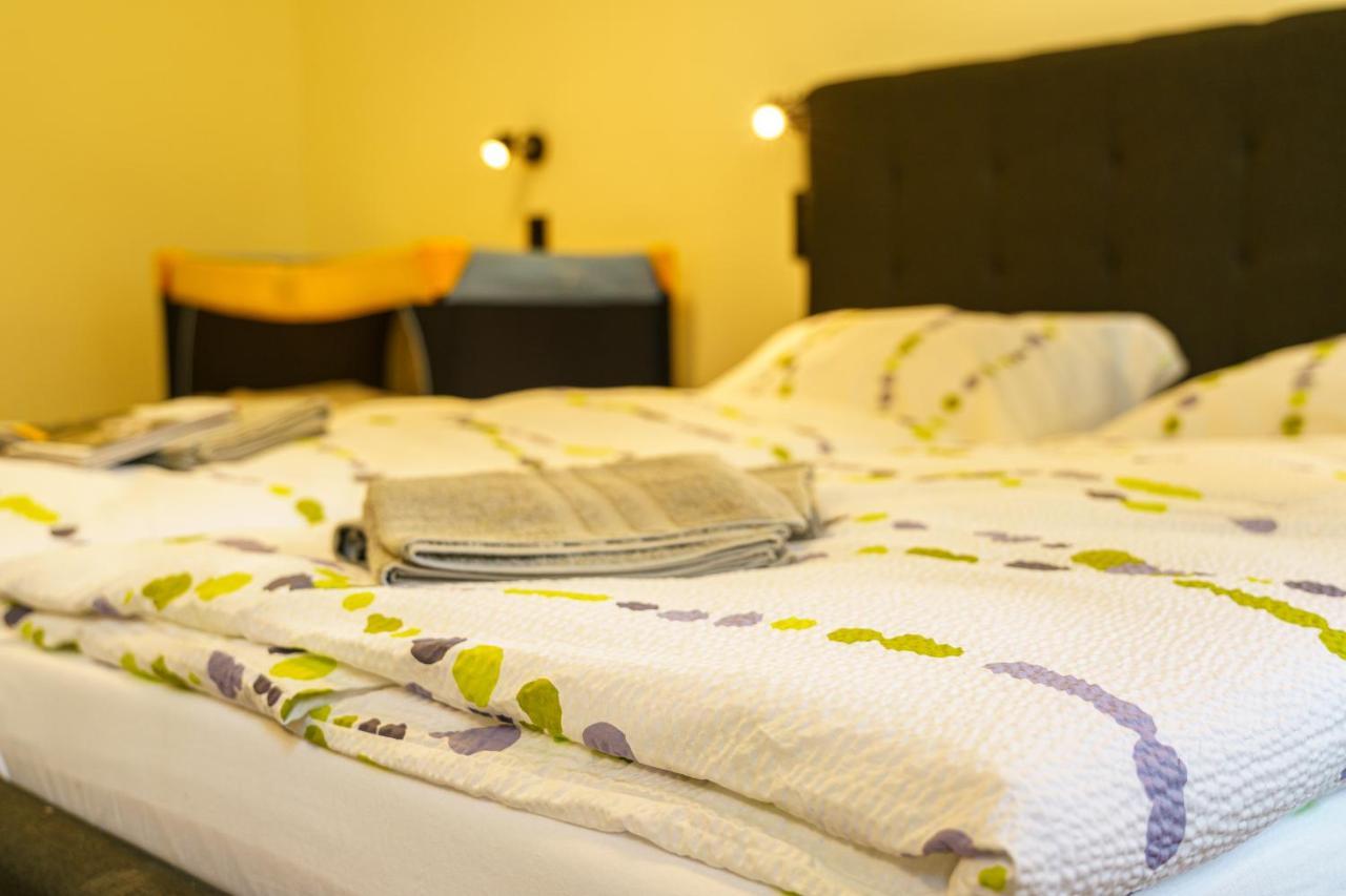 Hotel Und Hostel Gleisbett Аннаберг-Бухгольц Экстерьер фото